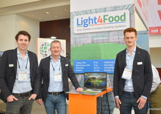 Niels Jacobs, Rene van Haeff y Don van Haeff con Light4Food